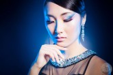 Retrato de Belleza de una Modelo Oriental