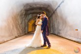 Novios de Boda en un TÃºnel