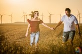 Pre Boda en un Campo al Atardecer