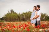Fotos de Embarazada en un Campo de Amapolas